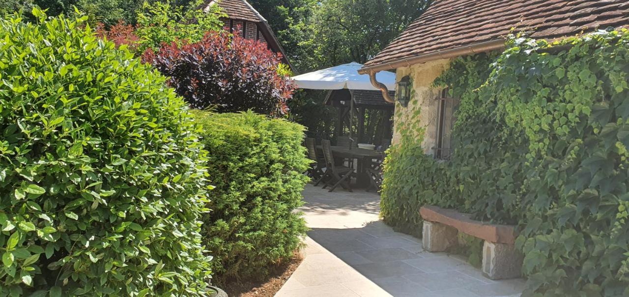 Bed & Breakfast Moulin Du Soustre *